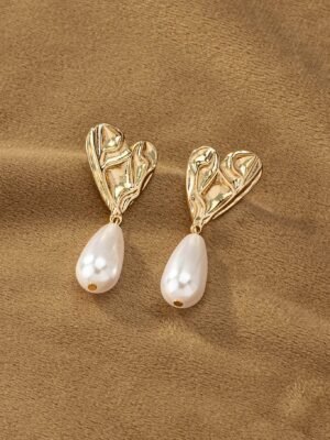 gold-pearl-drop-earrings_56ed8f32-1c53-457b-8d59-33ed5093cbd1